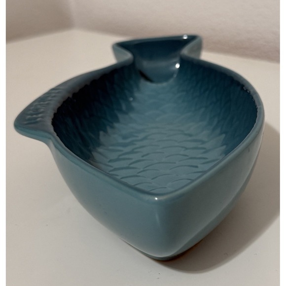 Le Creuset Caribbean Blue Small Fish Dish - Discontinued Color - Stoneware - VTG - Picture 3 of 13